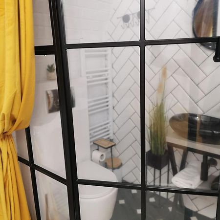 Aramis Boutique In Old Town Center Apartamento Braşov Exterior foto